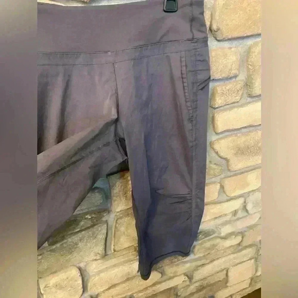Lululemon baggy crop pants size 8 - Picture 2 of 14